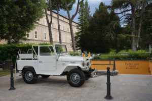 Toyota Land Cruiser BJ40 papamobile