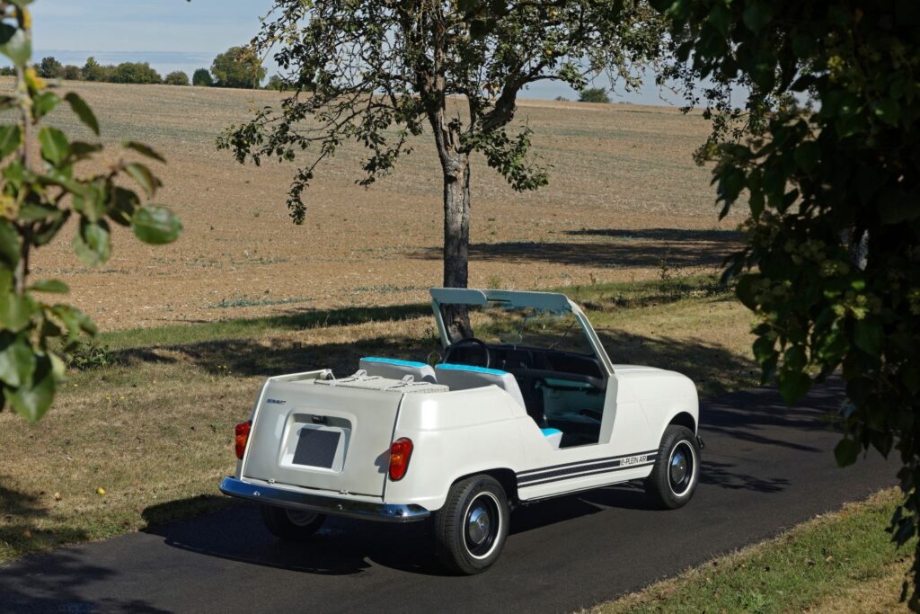 Renault 4 elettrica e-plein air posteriore